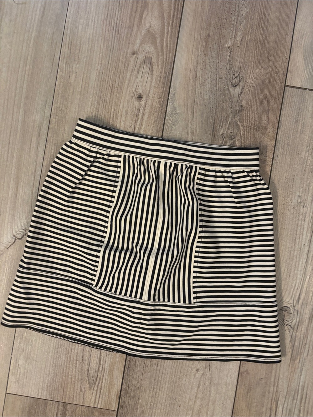 Madewell Black and White Striped Mini Skirt Size Small 14 Petite